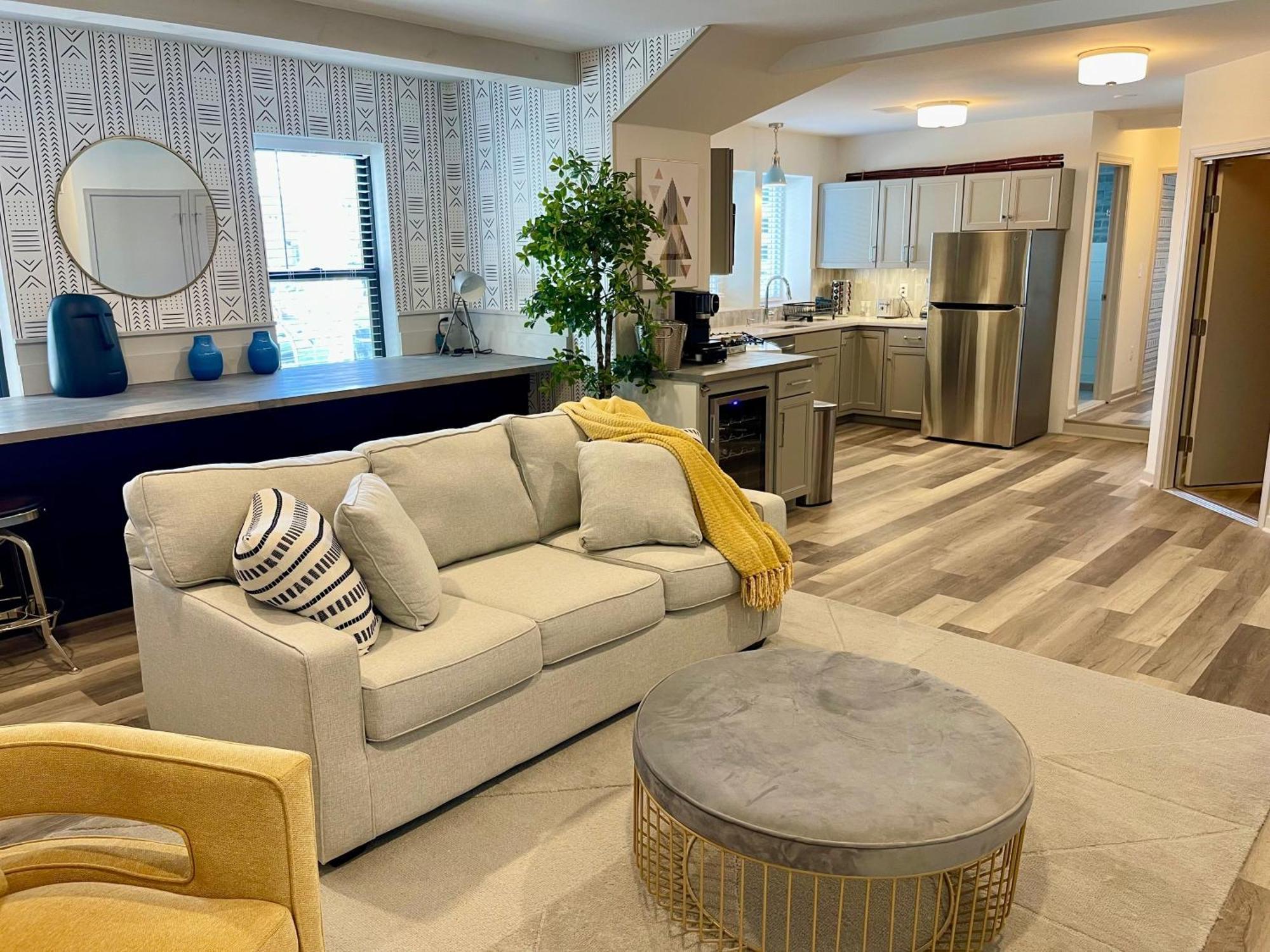 Modern Fully Renovated Suite & Loft In Downtown Trenton Eksteriør billede