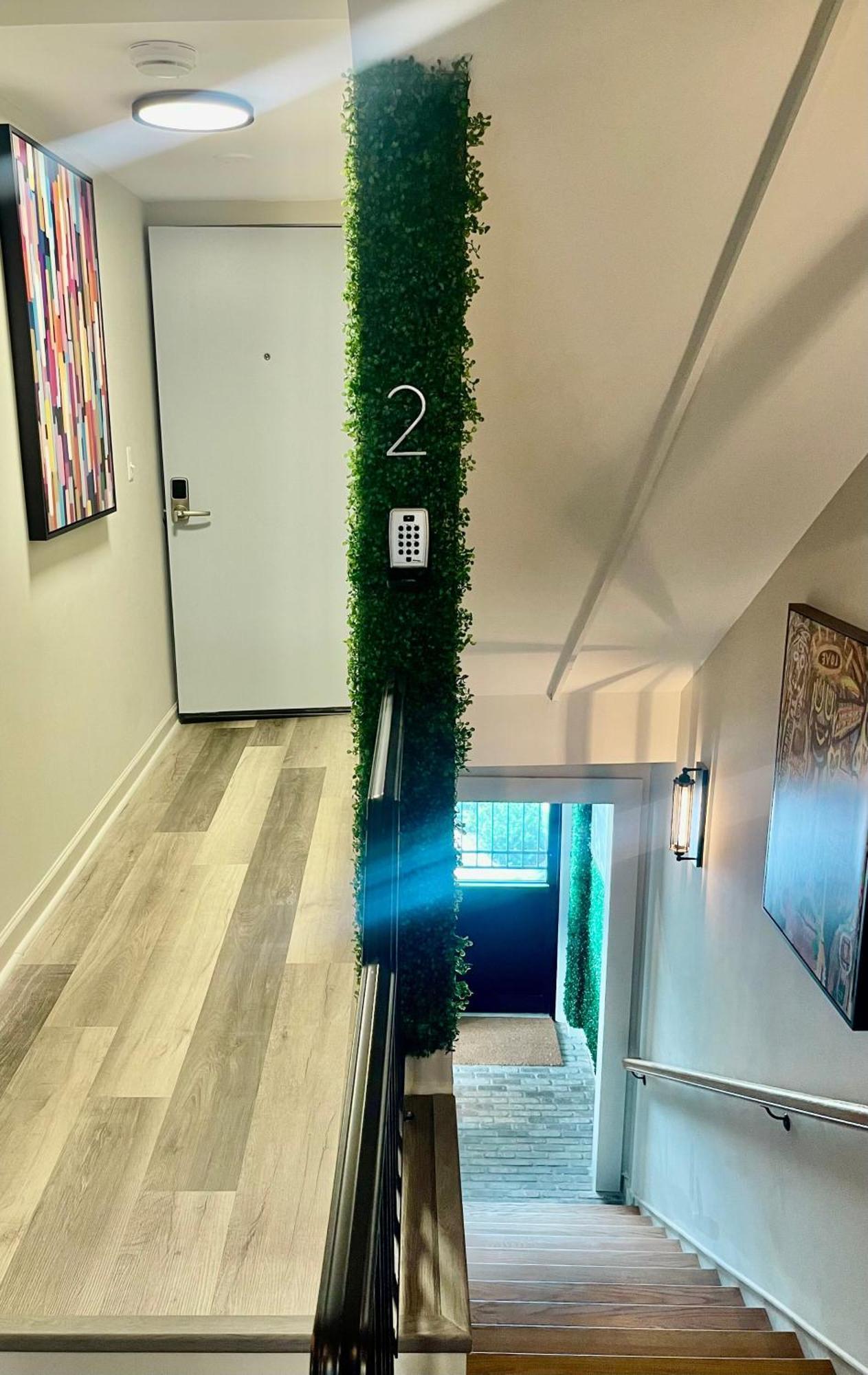 Modern Fully Renovated Suite & Loft In Downtown Trenton Eksteriør billede